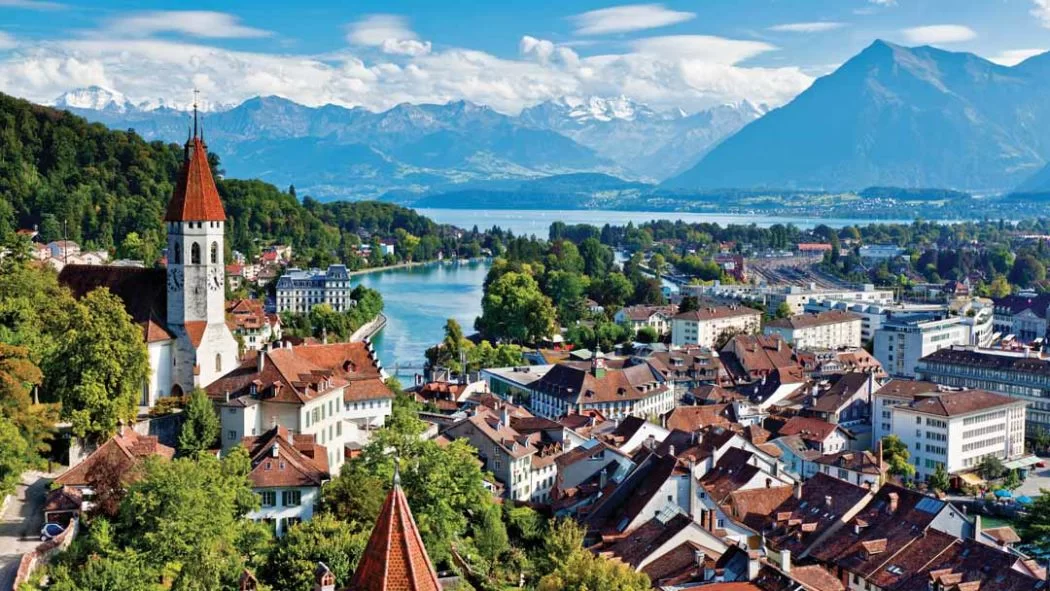 Interlaken: A Guide to the Picturesque Swiss Town